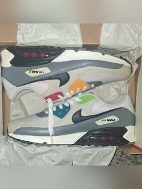Nike Air Max 90 Peace, Love And Basketball
